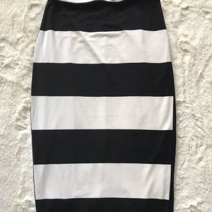 White House Black Martet stripe Pencil skirt
